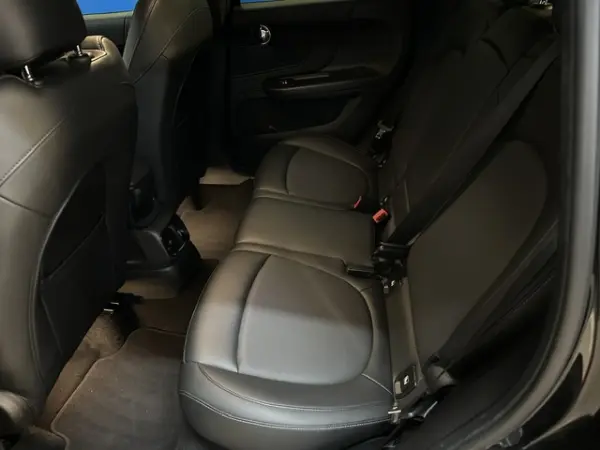 MINI Countryman One D 4Business Plus Auto 12