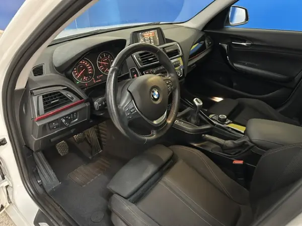 BMW 116 d EDynamics Line Sport 9