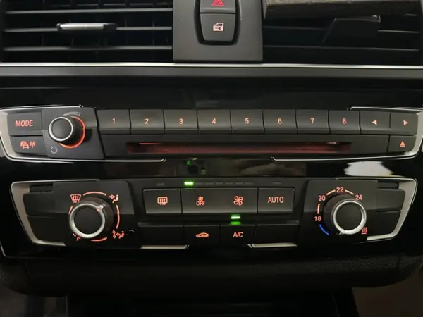 BMW 116 d EDynamics Line Sport 16