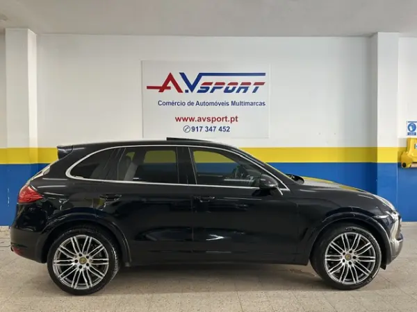 Porsche Cayenne S 2