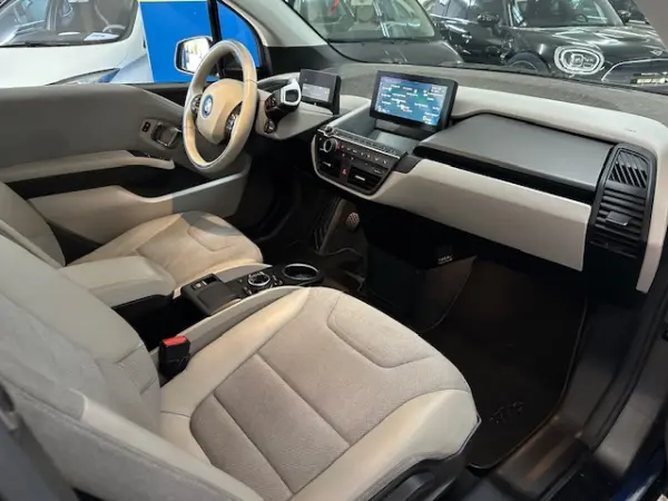BMW i3 (60 Ah) 25
