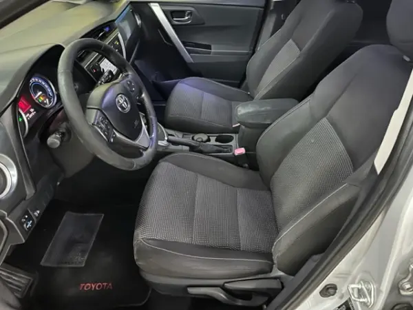 Toyota Auris Touring Sports 1.8 HSD Comfort +P.Sport+Navi 10