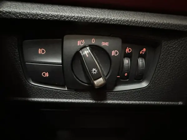 BMW 116 d EDynamics Line Sport 19