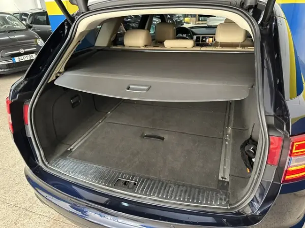 Jaguar XF Sportbrake 3.0 D V6 Premium Luxury 26