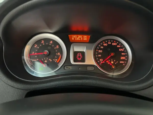 Renault Clio 1.2 16V Dynamique 17