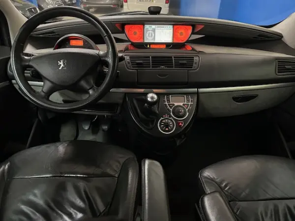 Peugeot 807 2.0 HDi Navteq 14