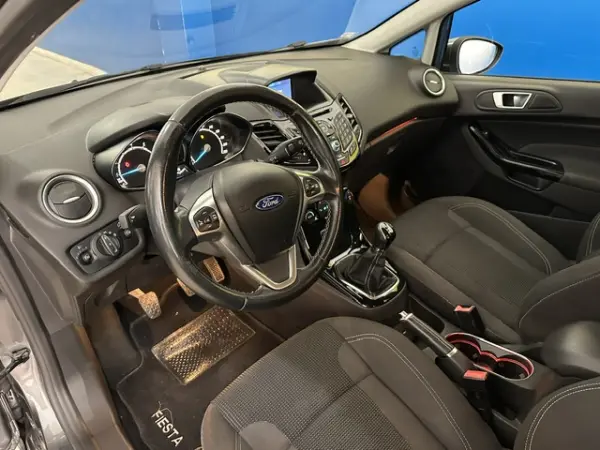 Ford Fiesta 1.0 EcoBoost S&S Titanium 9