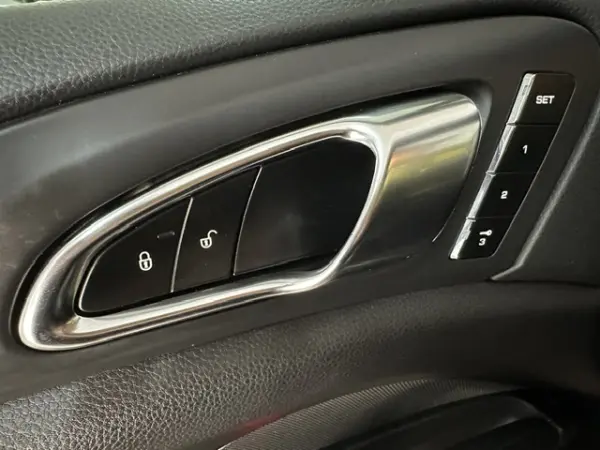 Porsche Cayenne S 21