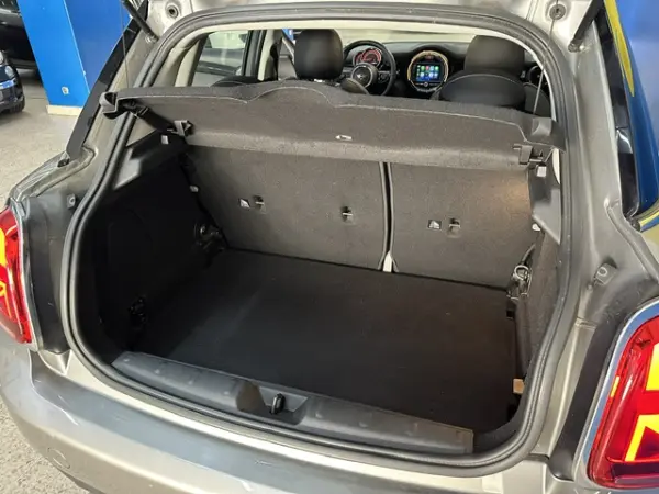 MINI 5 Portas Cooper 22