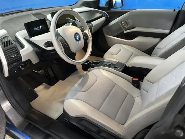 BMW i3 (60 Ah) 11