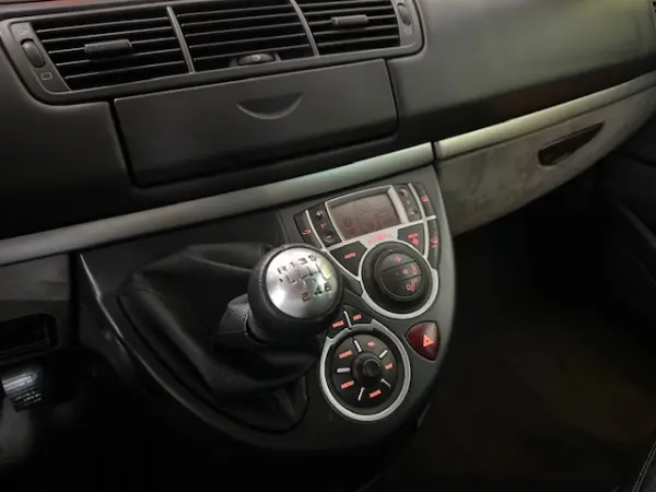 Peugeot 807 2.0 HDi Navteq 17