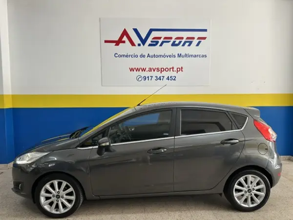 Ford Fiesta 1.0 EcoBoost S&S Titanium 6