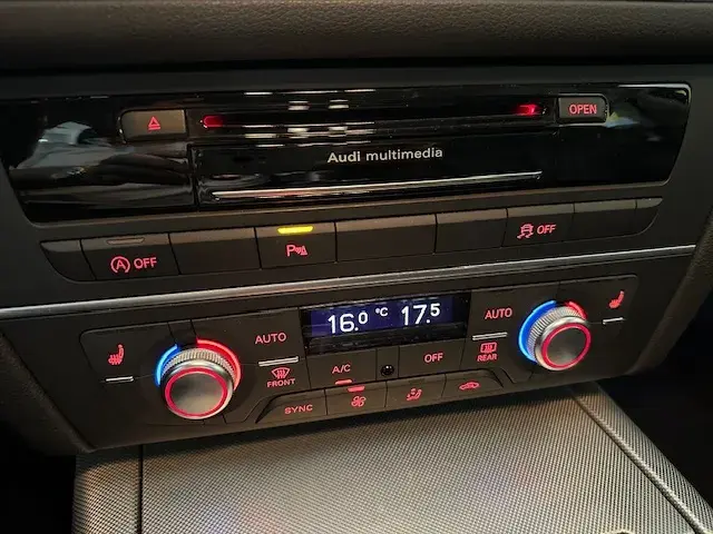 Audi A6 Avant 2.0 TDi S-line S tronic 18