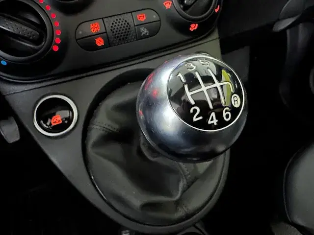 Fiat 500C 1.0 Hybrid Connect 12