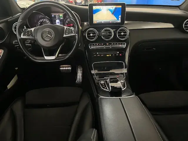 Mercedes-Benz GLC 350 e AMG Line 4-Matic 8