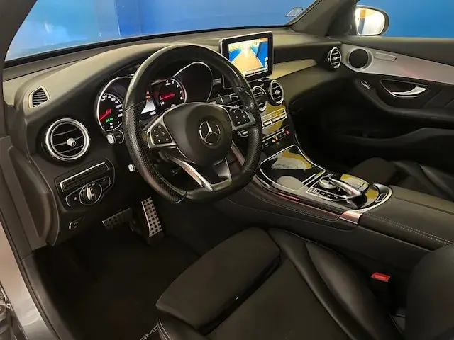 Mercedes-Benz GLC 350 e AMG Line 4-Matic 10