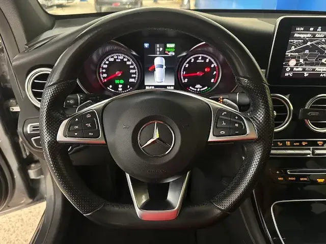 Mercedes-Benz GLC 350 e AMG Line 4-Matic 16