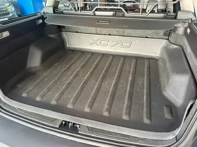 Volvo XC 70 2.0 D4 Momentum Geartronic 21