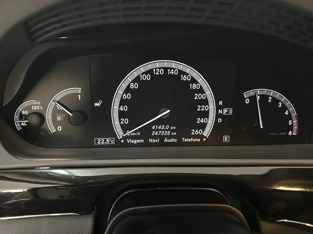 Mercedes-Benz S 350 BlueTEC 21