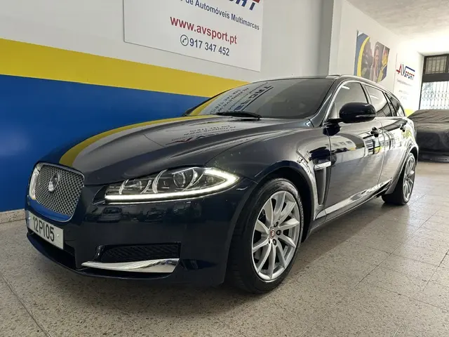 Jaguar XF Sportbrake 3.0 D V6 Premium Luxury 7