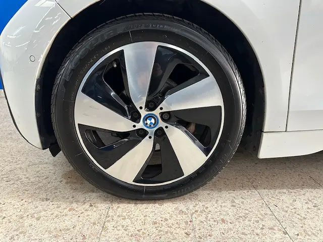 BMW i3 (60 Ah) 20