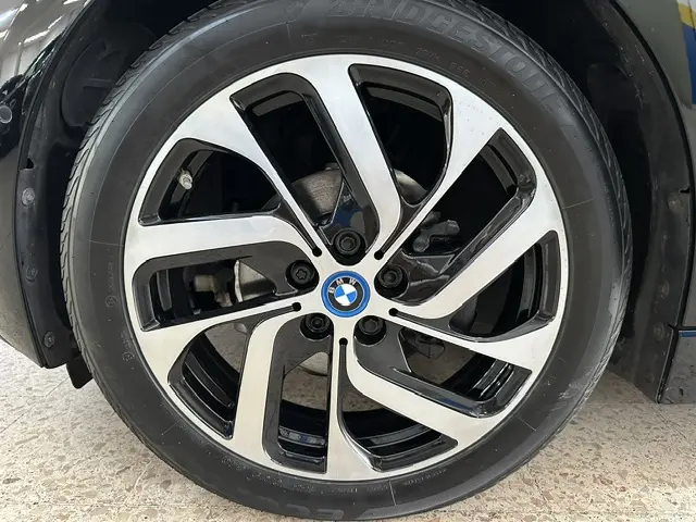 BMW i3 120Ah 26