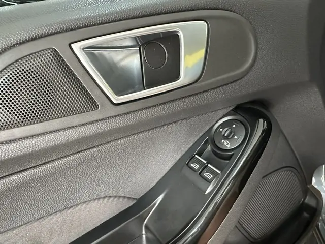 Ford Fiesta 1.0 EcoBoost S&S Titanium 21