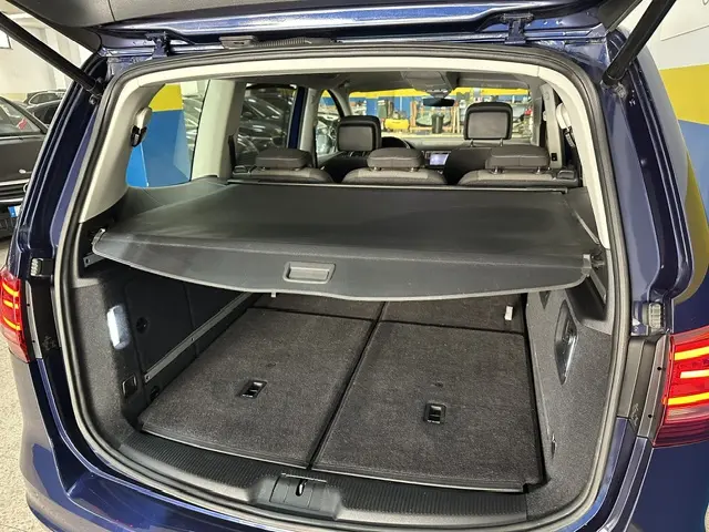 Volkswagen Sharan 1.4 TSI Confortline DSG 13