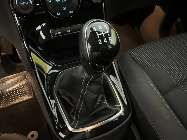 Ford Fiesta 1.0 EcoBoost S&S Titanium 13
