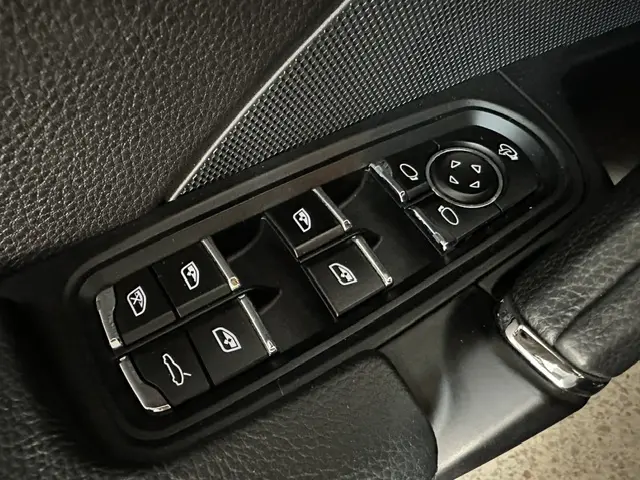 Porsche Cayenne 3.0 V6 18