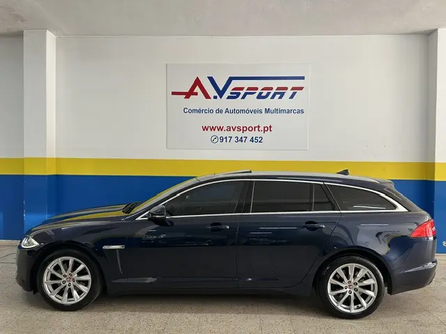 Jaguar XF Sportbrake 3.0 D V6 Premium Luxury 6