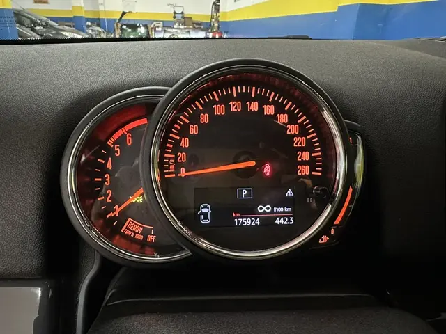 MINI Countryman One D 4Business Plus Auto 18