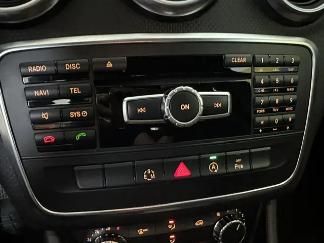 Mercedes-Benz A 160 d Urban Aut. 14