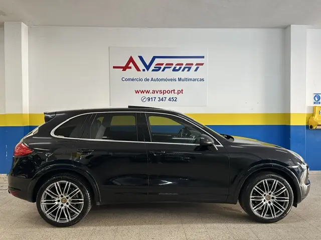 Porsche Cayenne S 2
