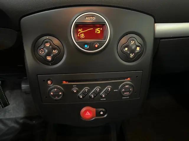 Renault Clio 1.2 16V Dynamique 14