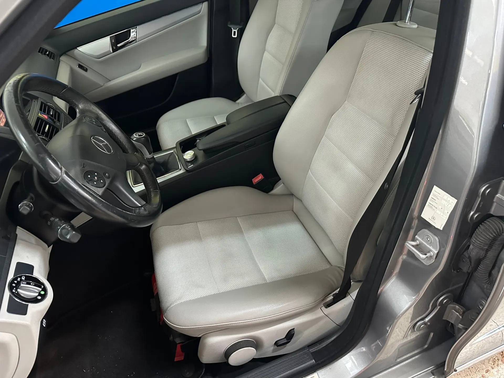 Mercedes-Benz C 200 CDi Avantgarde 11