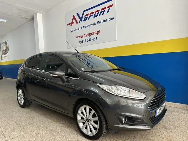Ford Fiesta 1.0 EcoBoost S&S Titanium 1