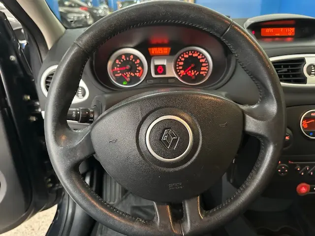 Renault Clio 1.2 16V Dynamique 16