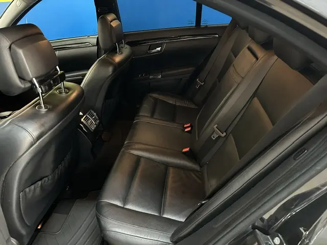 Mercedes-Benz S 350 BlueTEC 12