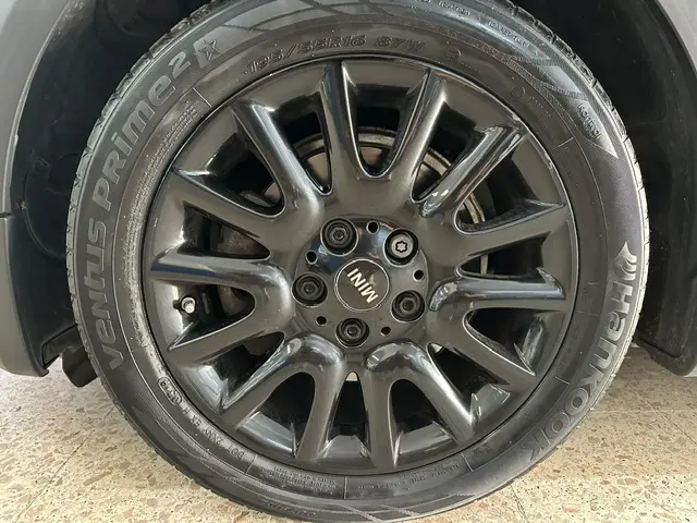 MINI 5 Portas Cooper 24