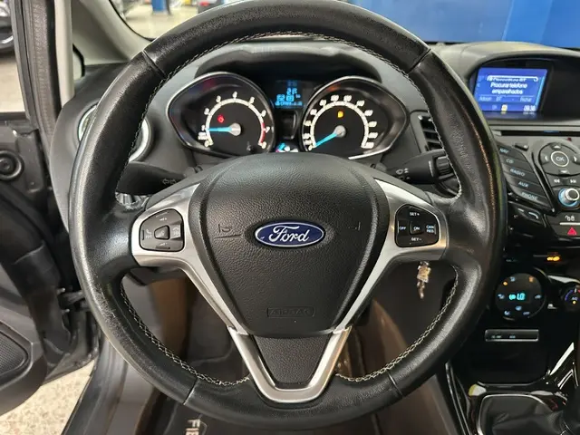 Ford Fiesta 1.0 EcoBoost S&S Titanium 17