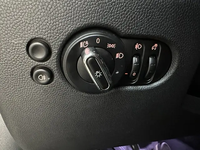 MINI 5 Portas Cooper 17
