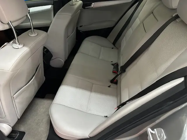 Mercedes-Benz C 200 CDi Avantgarde 12