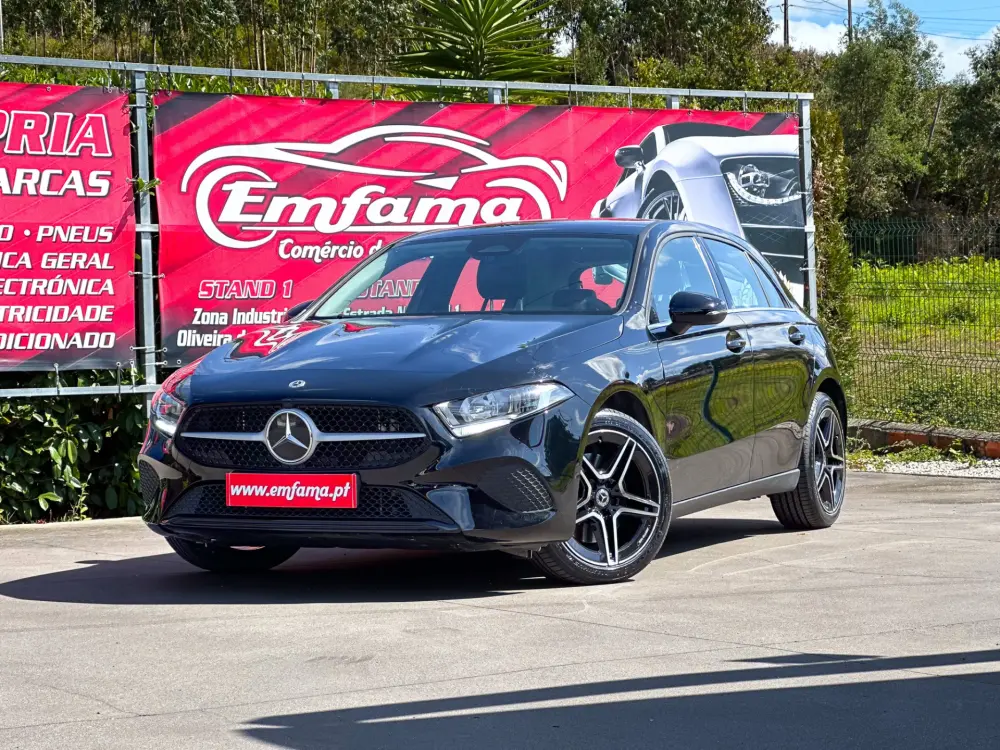 Mercedes-Benz CLA 250 e Style Plus - Motor e Híbrido Plug-In Gasolina - Cor Preto em Aveiro