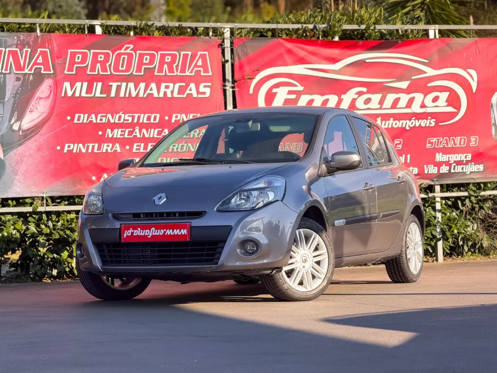 SUVs Usados em Santa Maria da Feira: Guia de Preços, Modelos (Peugeot 3008) e Garantia 18 Meses