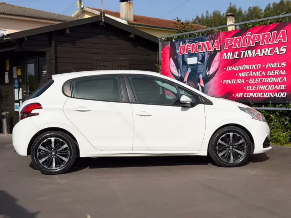 Peugeot 208 1.6 BlueHDi Access 10