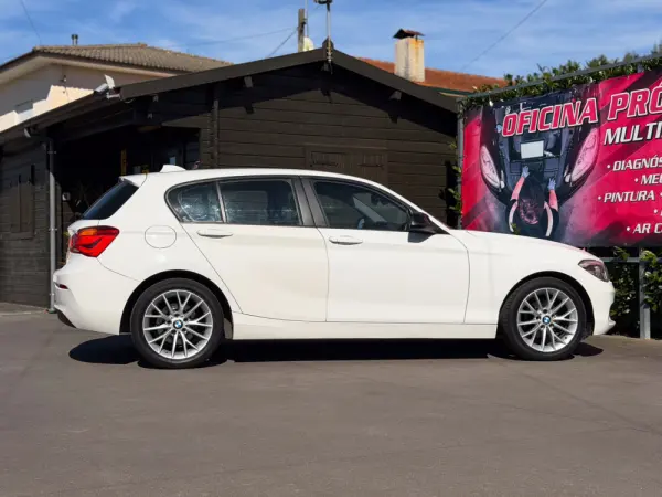 BMW 116 d Line Urban 9