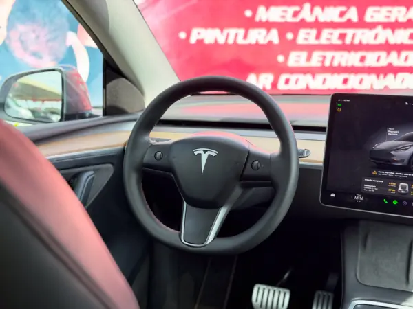 Tesla Model Y Performance Tração Integral 17
