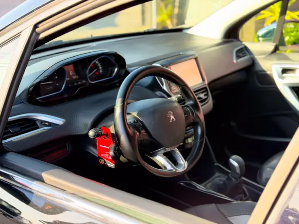 Peugeot 2008 1.6 BlueHDi Active 2