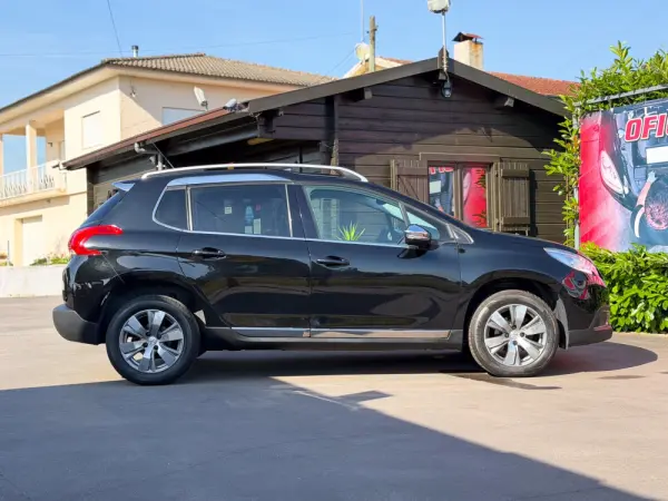 Peugeot 2008 1.6 BlueHDi Active 9